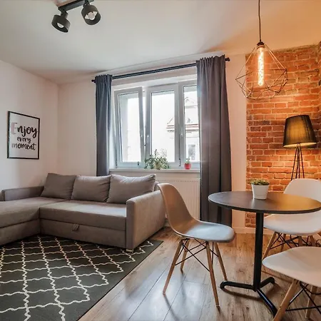 Apartament Wrocławska 30 *
